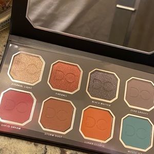Eyeshadow palette